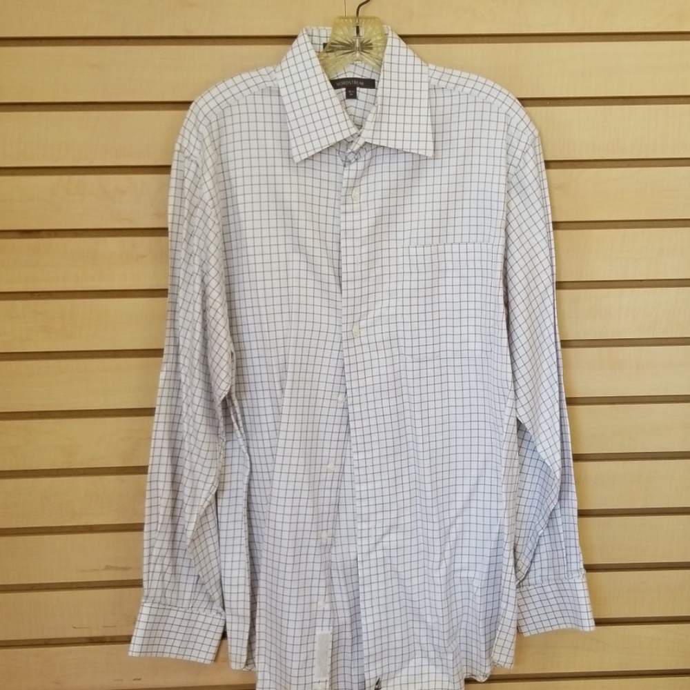 Nordstrom's man's long sleeve dress shirt
